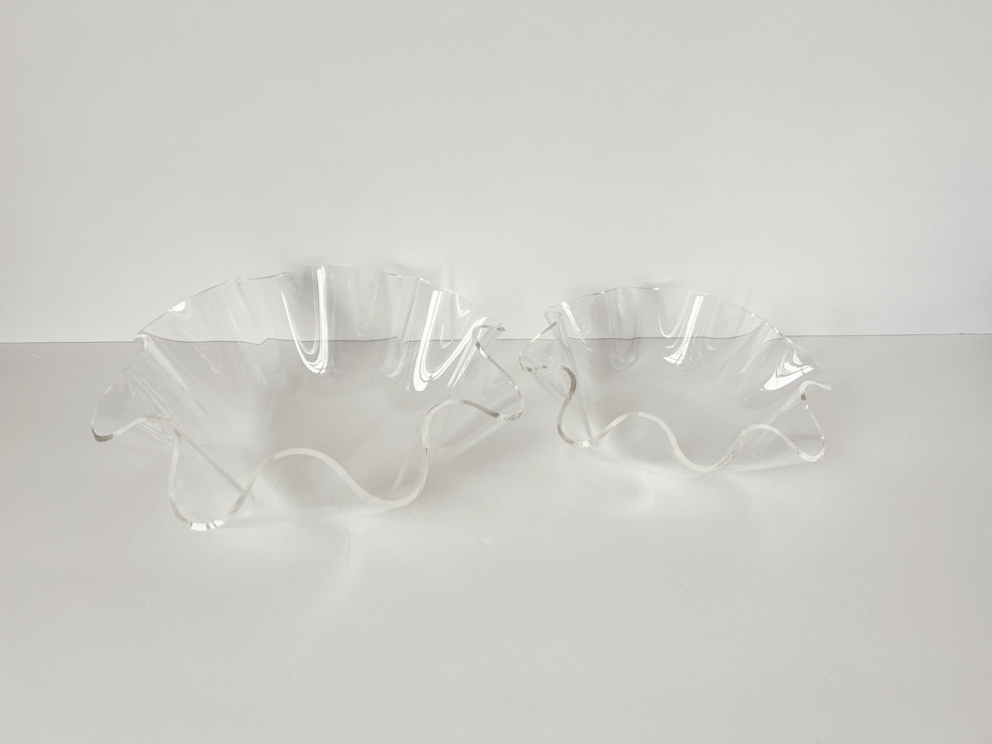 Vintage Lucite Ruffle Bowl Set