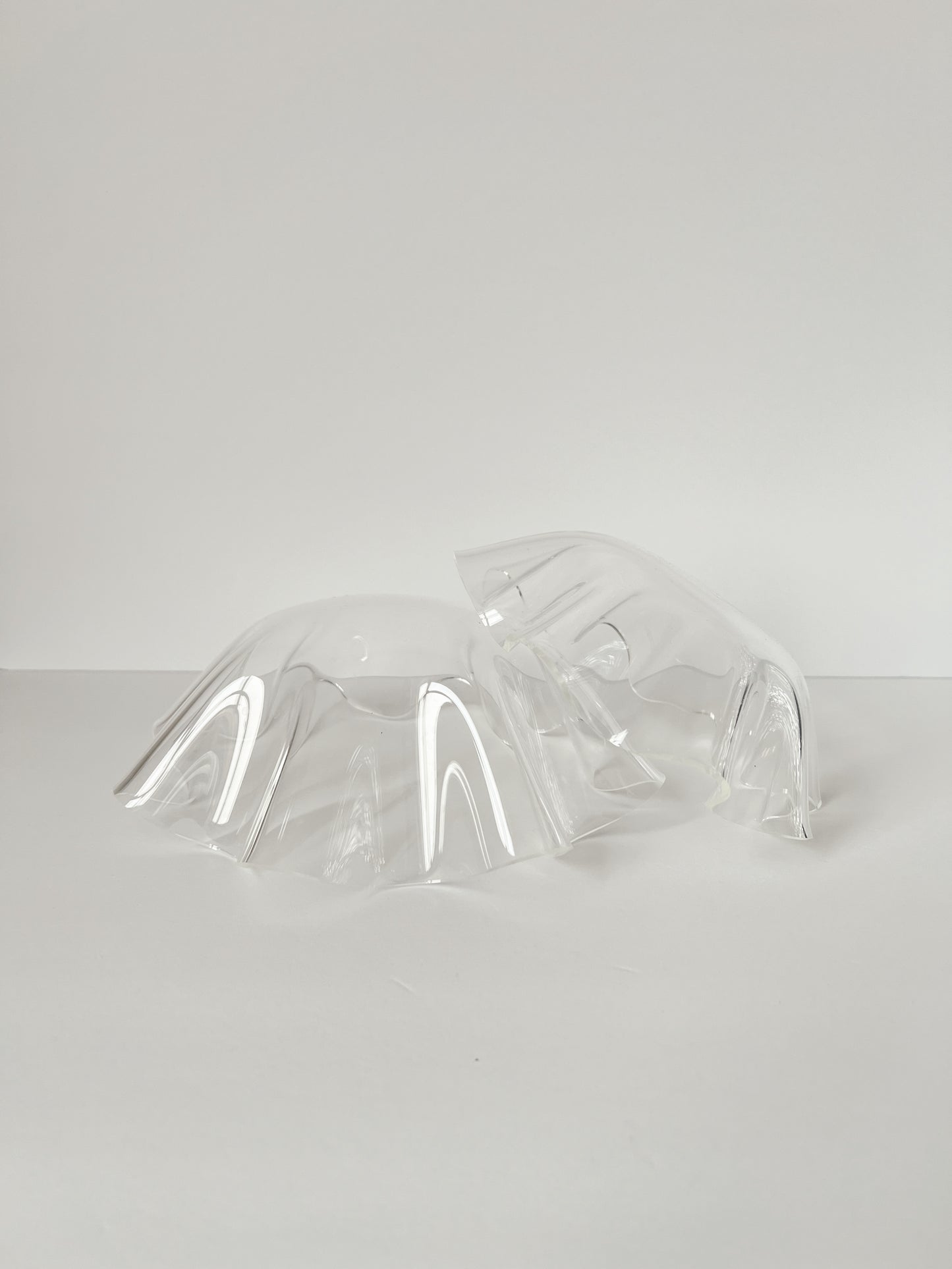 Vintage Lucite Ruffle Bowl Set