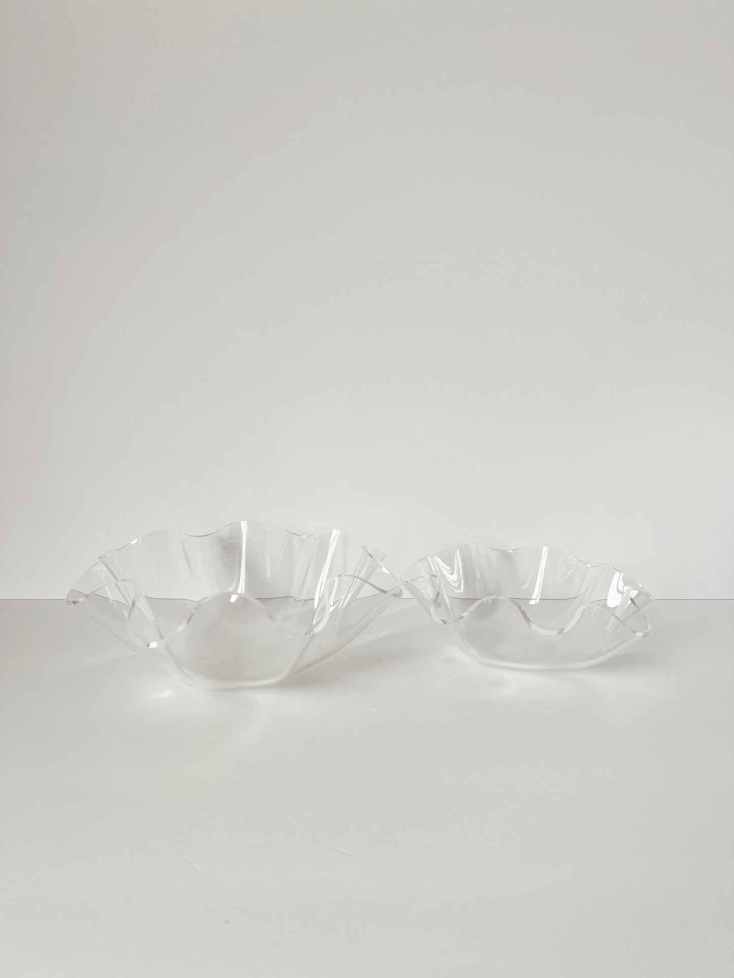 Vintage Lucite Ruffle Bowl Set