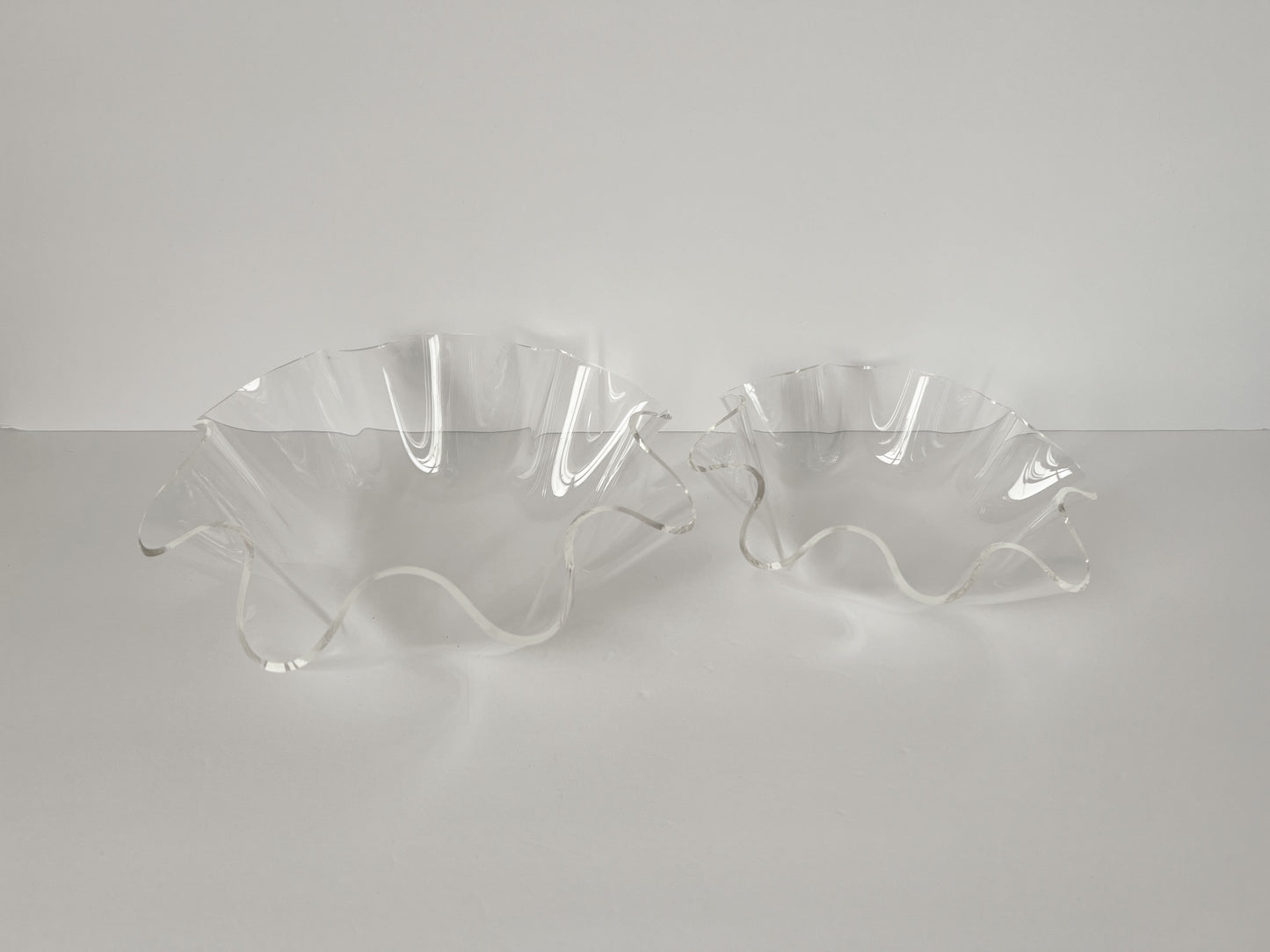 Vintage Lucite Ruffle Bowl Set